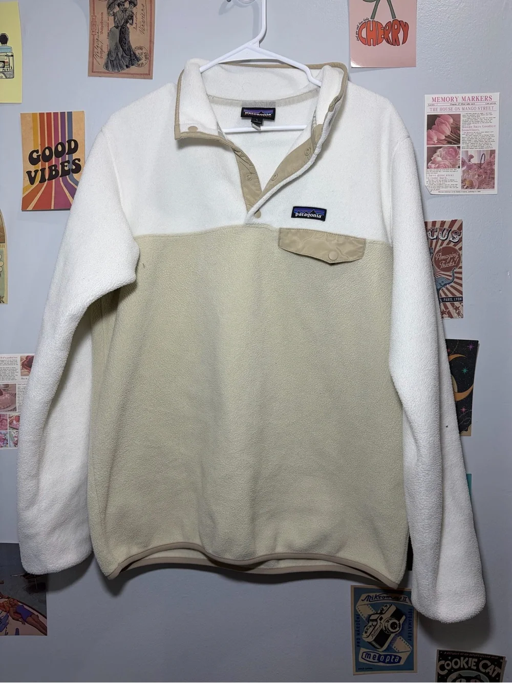 Patagonia Men’s Two-Tone Cream and Tan Zip-Front Fleece Pullover - Picture 1 of 3
